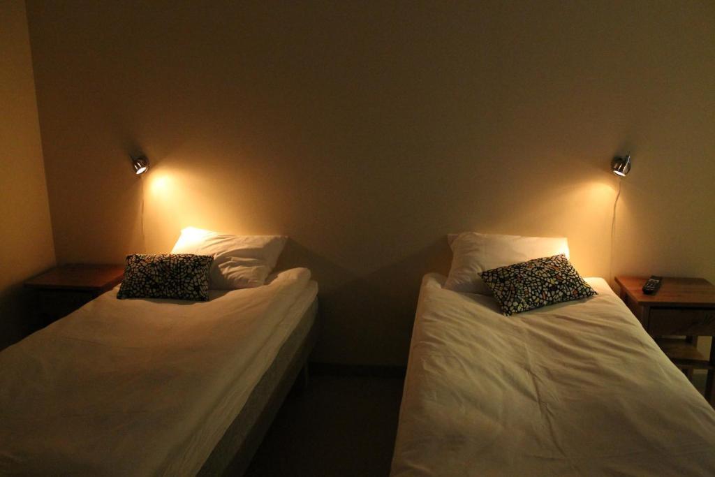Stationshusets Hotell Och Cafe Köping Quarto foto
